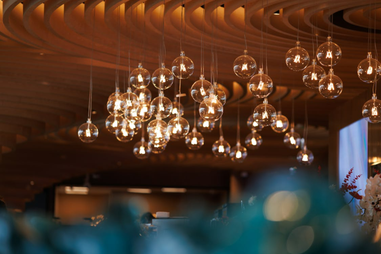 How to Arrange Ceiling Lights for Even Illumination in Large Spaces